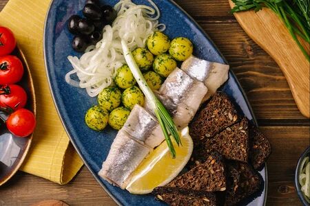 Сельдь с картофелем