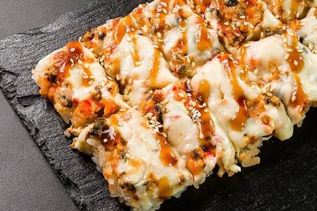 Пицца-ролл с угрем