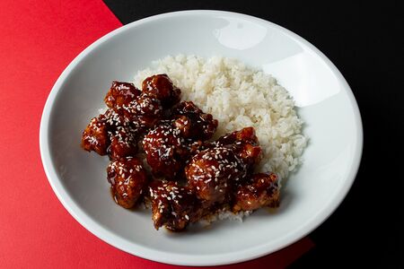 Курица Kowloon c паровым рисом