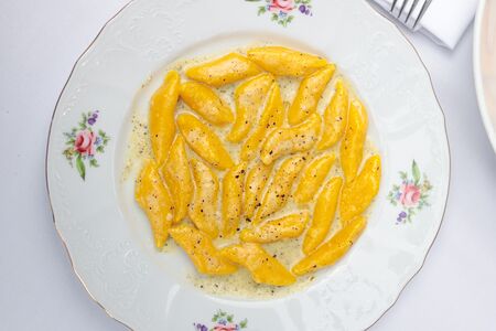 Ньокки с трюфелем и горгонзолой