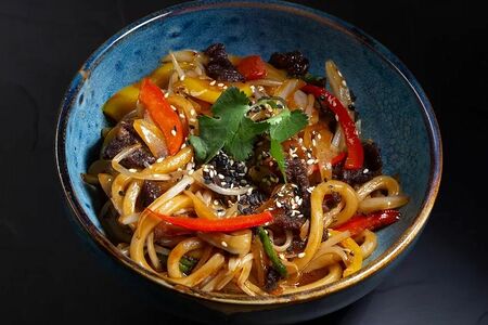 Удон с говядиной