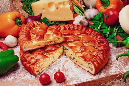 Пирог Сырный сыр и зелень