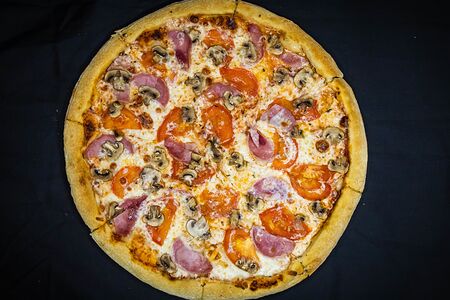 Пицца ветчина с грибами