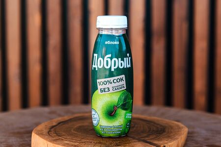 Сок яблочный Добрый