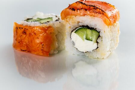 Ролл Филадельфия карамель