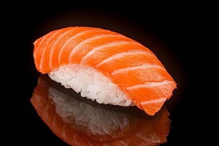 Суши Лосось копченый