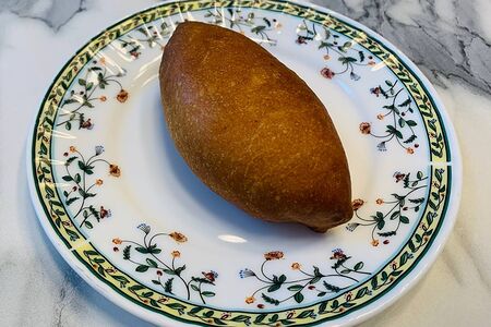 Пирожок с картофелем и луком