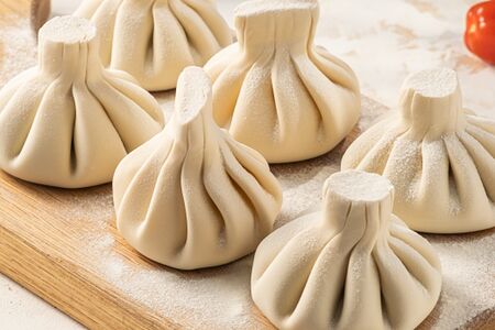 Хинкали с бараниной и говядиной