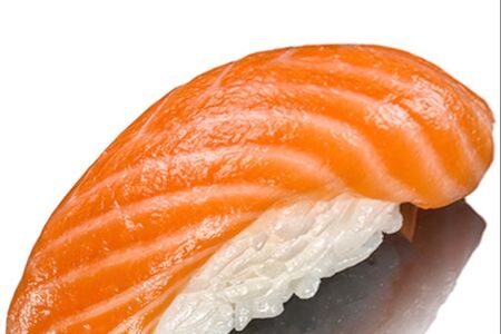 Суши с лососем