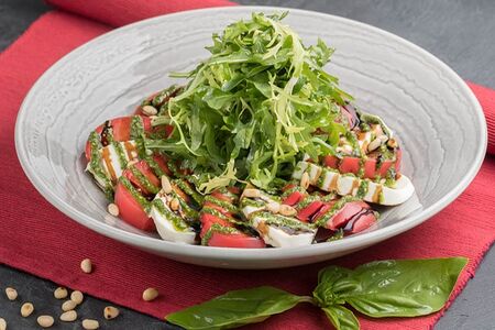 Салат Капрезе