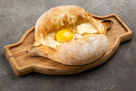 Хачапури по-аджарски хрустящий