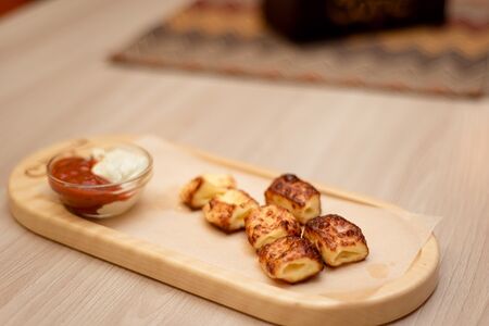 Шашлык из сыра