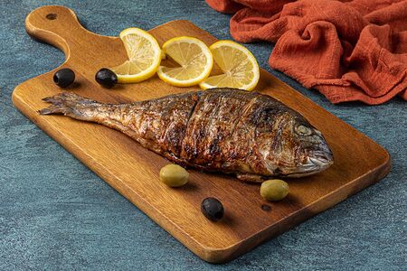 Дорада на углях