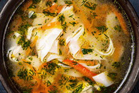 Куриный суп с домашней лапшой