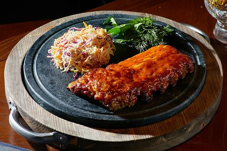 Свиные ребра в медово-горчичном соусе