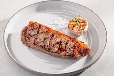 Стейк Стриплойн