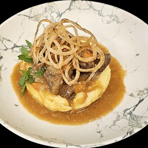 Говяжьи щечки с соусом Демиглас