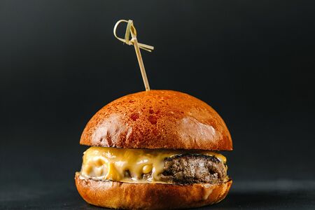 Чеддер Бургер