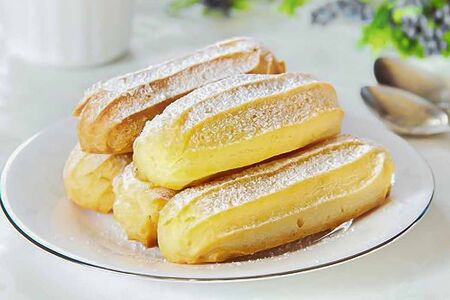 Эклеры с заварным кремом 1 шт