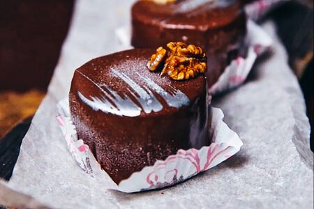 Три шоколада