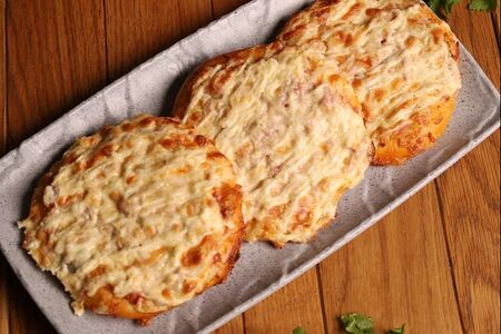 Пицца острая с перцем халапеньо