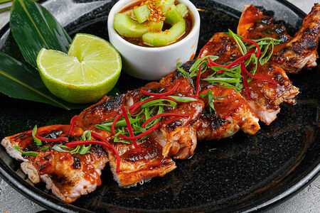 Цыпленок в остром мисо-соусе