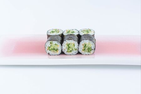 Маки с огурцом