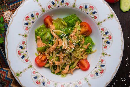 Микс салата с курицей