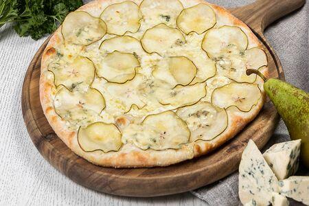 Голубая груша