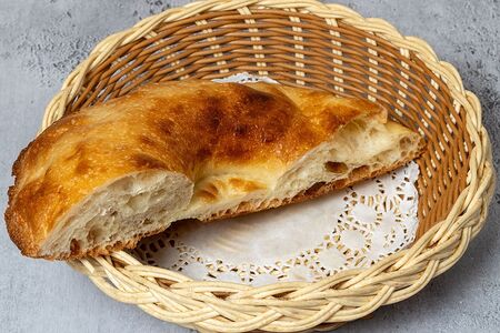 Половинка лепешки