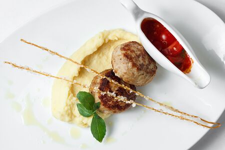 Котлетки из кролика