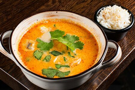 Том Ям острый