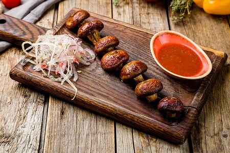 Шампиньоны на мангале