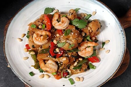 Овощи по-тайски с креветками