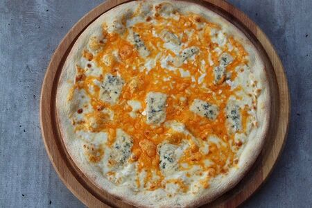 Пицца Четыре сыра с дор-блю 32см