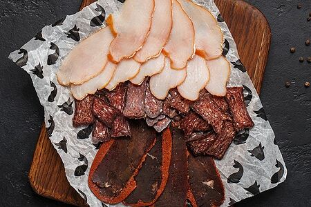 Ассорти из вяленого мяса