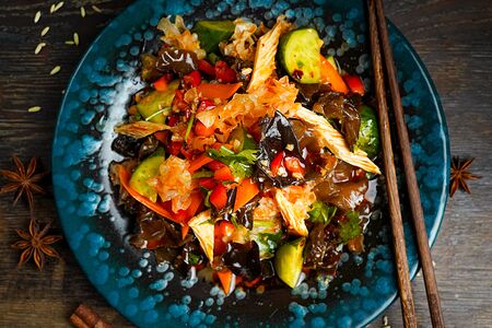 Салат Инь и ян