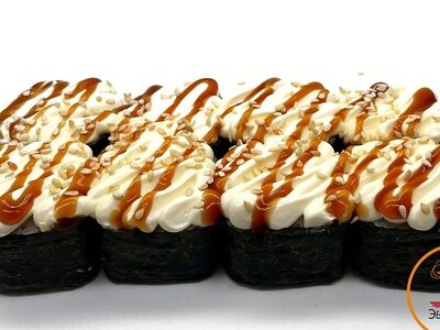 С жареным лососем