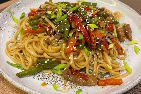 Вок с морепродуктами