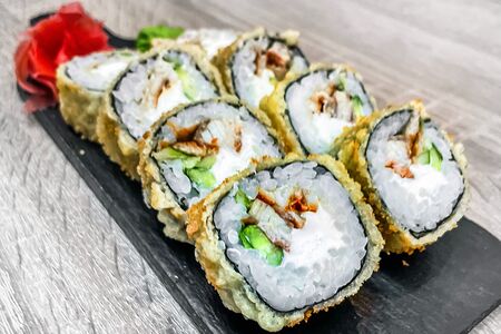 Темпура ролл с угрем