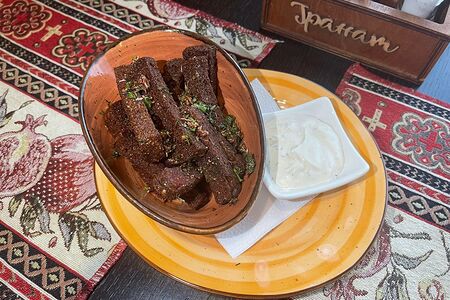 Гренки чесночные