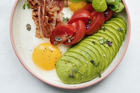 Yum! Супер-завтрак с беконом