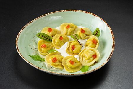 Пельмени с семгой и судаком