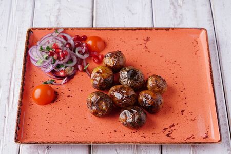 Молодой картофель на мангале