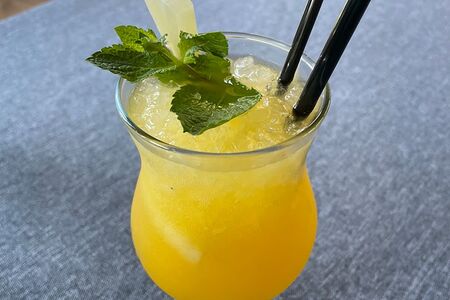 Лимонад ананас-маракуйя