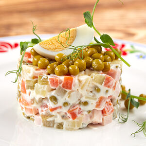 Оливье с ветчиной