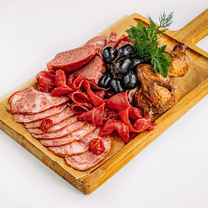 Ассорти домашних копчений