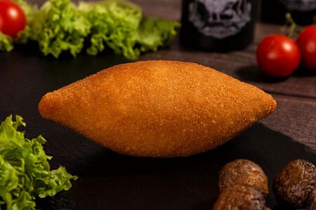 Котлета по-киевски с сыром и грибами