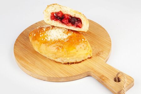 Пирожки печёные яблоко-вишня