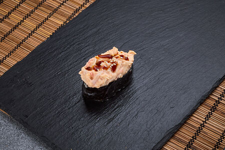 Суши запеченные с крабом